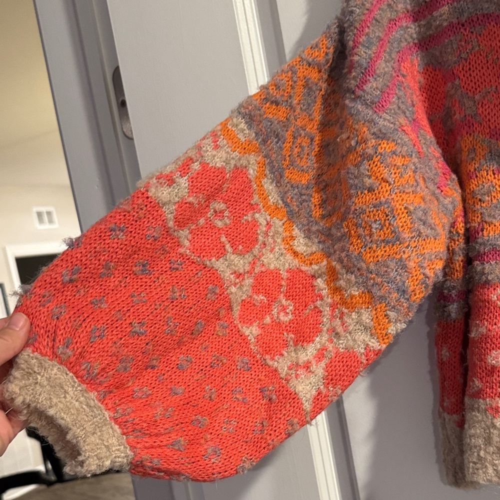 Rain + Rose Womens Sweater (S) - Picture 3 of 4
